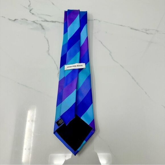 Geoffrey Beene Repp Tie - Picture 4 of 5